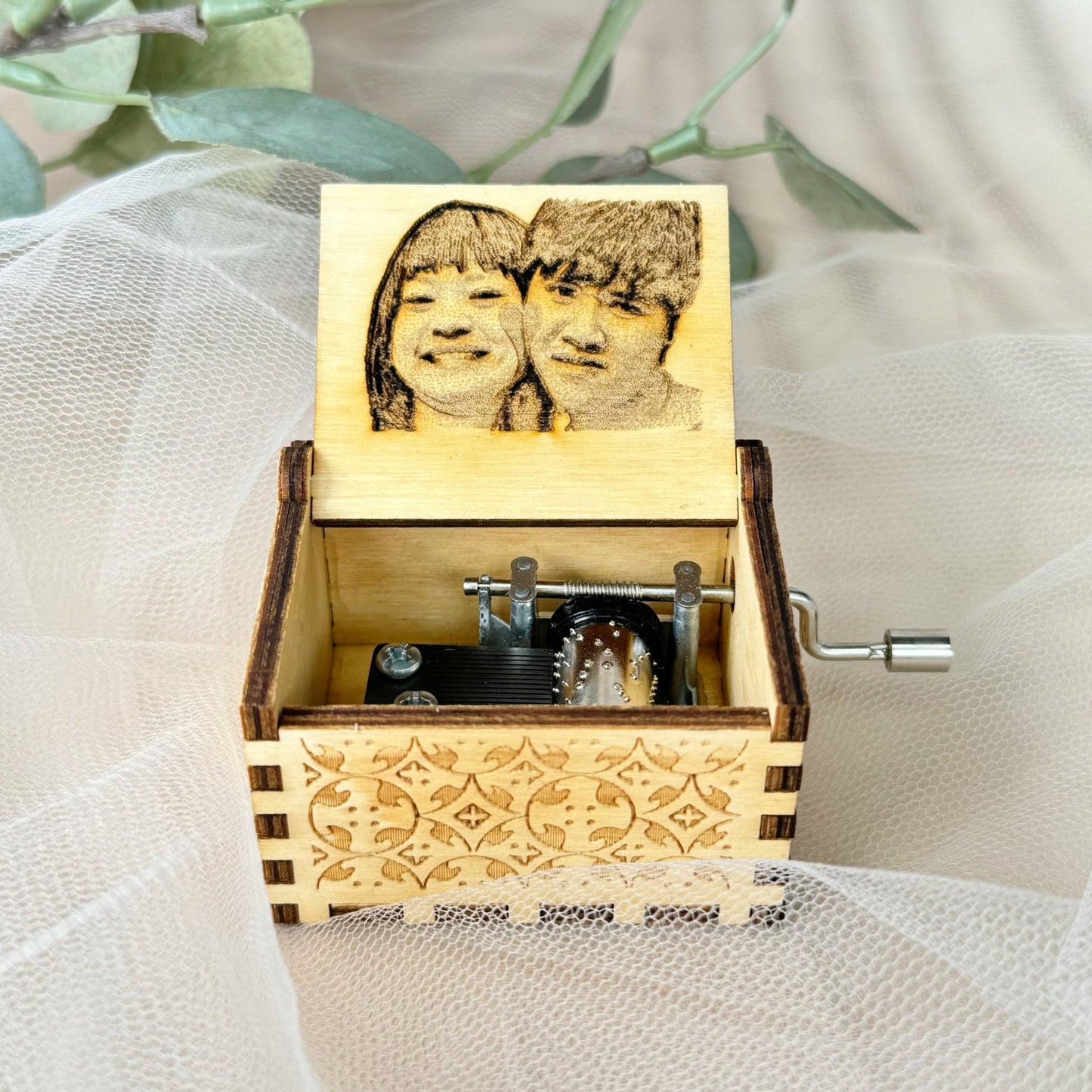 PERSONALISED MUSIC BOX