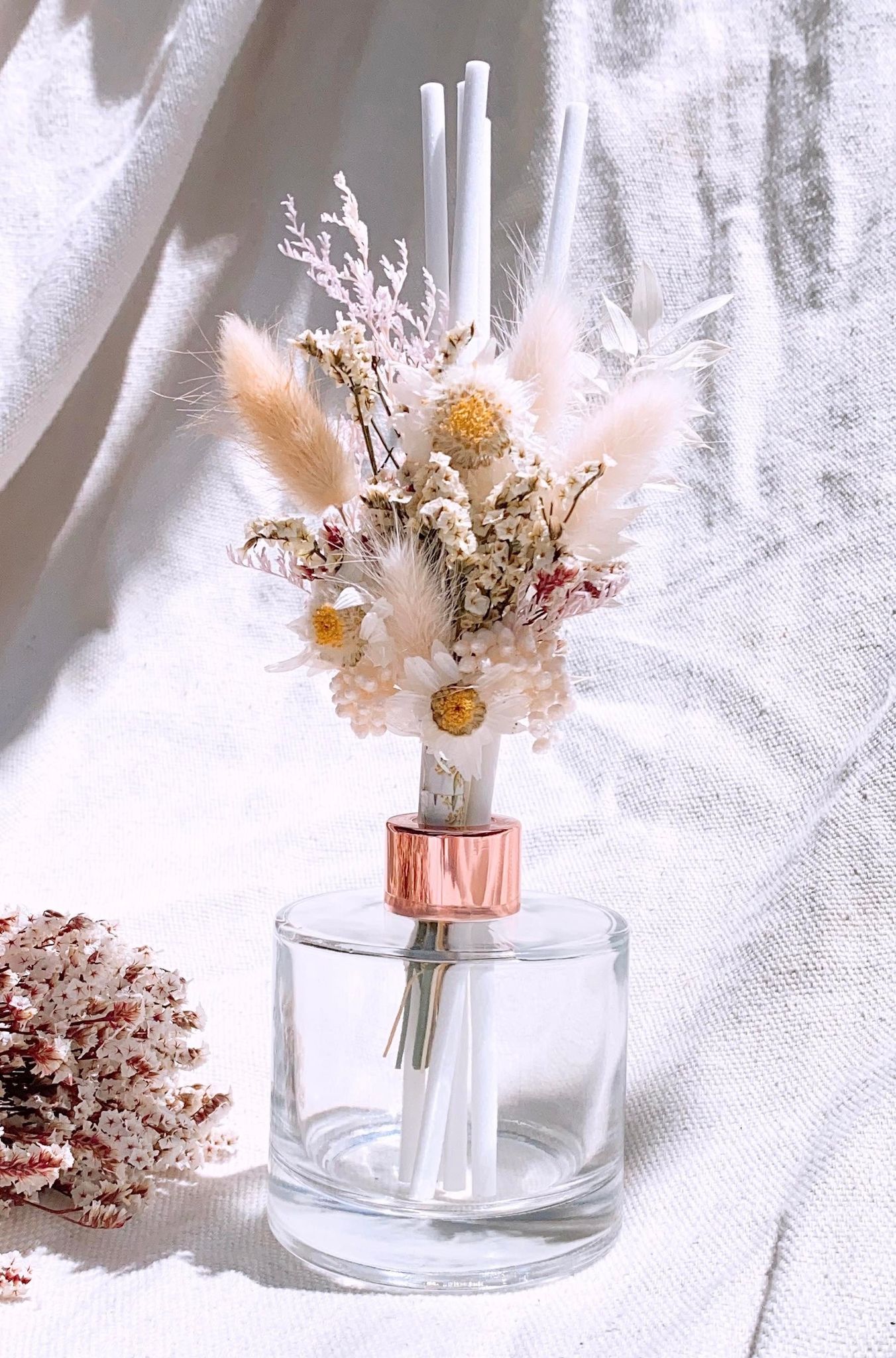 DRIED FLOWER REED DIFFUSER